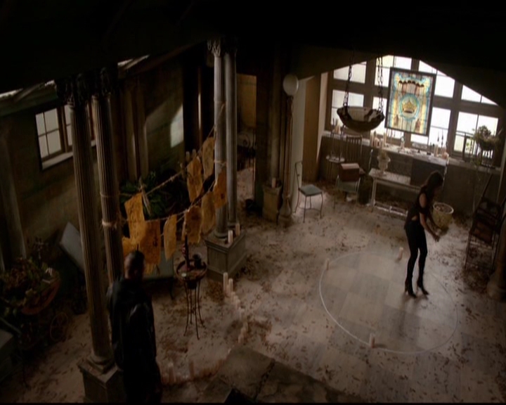VampireDiariesWorld-dot-nl_TheOriginals_3x13HeartShapedBox0438.jpg