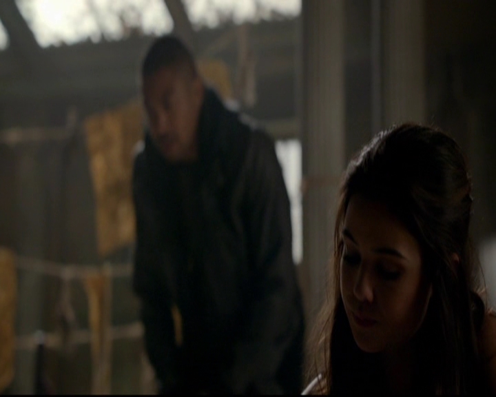 VampireDiariesWorld-dot-nl_TheOriginals_3x13HeartShapedBox0443.jpg