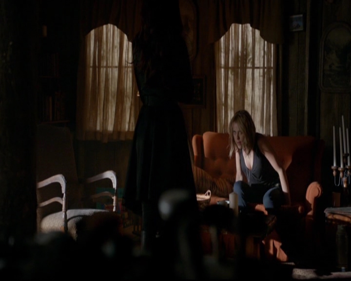 VampireDiariesWorld-dot-nl_TheOriginals_3x13HeartShapedBox0536.jpg