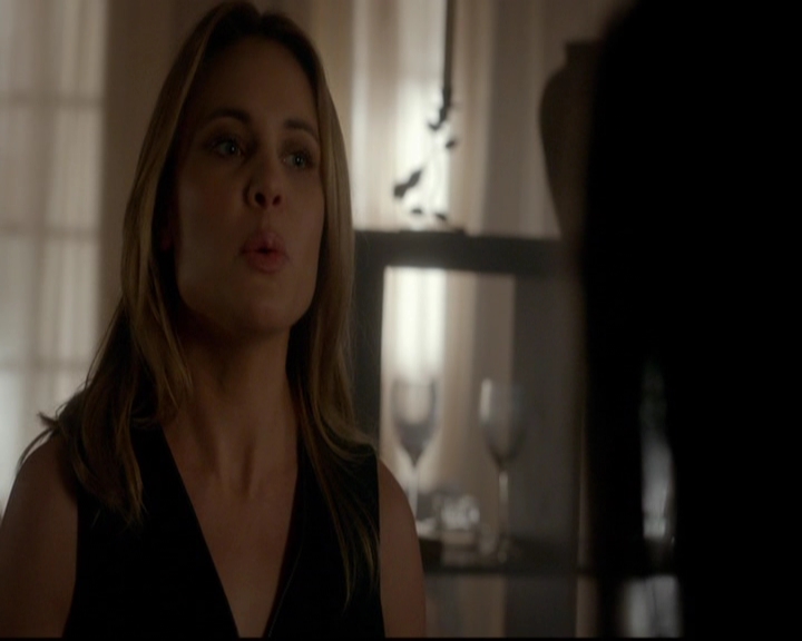 VampireDiariesWorld-dot-nl_TheOriginals_3x13HeartShapedBox0616.jpg VampireDiariesWorld-dot-nl_TheOriginals_3x13HeartShapedBox0616.jpg