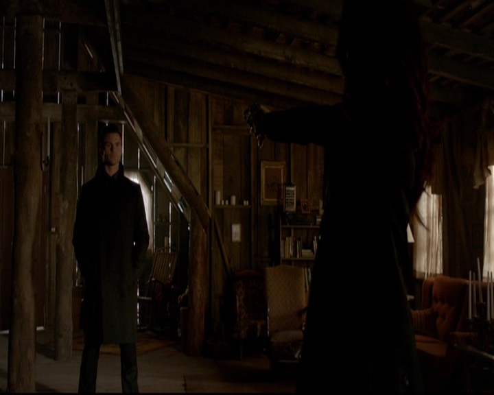 VampireDiariesWorld-dot-nl_TheOriginals_3x13HeartShapedBox0849.jpg