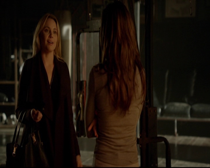 VampireDiariesWorld-dot-nl_TheOriginals_3x13HeartShapedBox0883.jpg