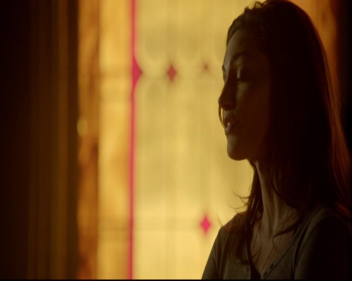 VampireDiariesWorld-dot-nl_TheOriginals_3x13HeartShapedBox0895.jpg