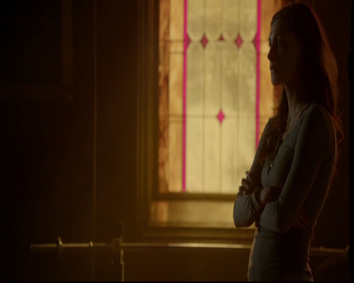 VampireDiariesWorld-dot-nl_TheOriginals_3x13HeartShapedBox0907.jpg