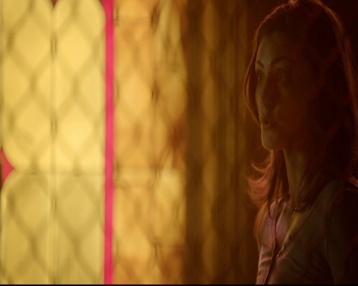 VampireDiariesWorld-dot-nl_TheOriginals_3x13HeartShapedBox0928.jpg