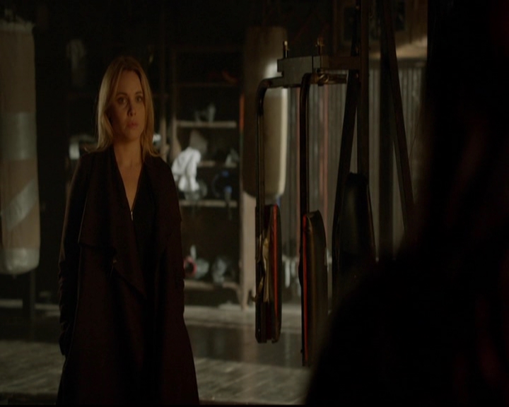 VampireDiariesWorld-dot-nl_TheOriginals_3x13HeartShapedBox0930.jpg