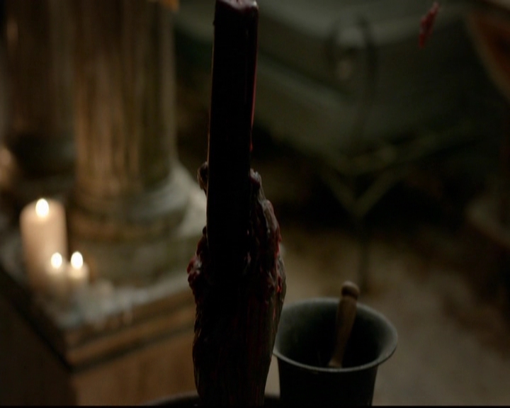 VampireDiariesWorld-dot-nl_TheOriginals_3x13HeartShapedBox0984.jpg