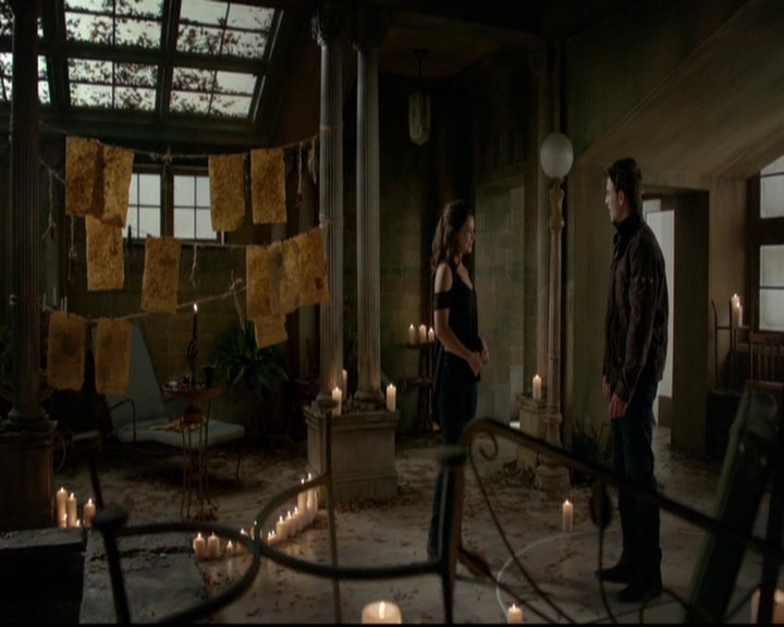 VampireDiariesWorld-dot-nl_TheOriginals_3x13HeartShapedBox1004.jpg