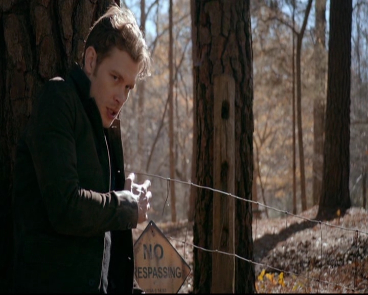 VampireDiariesWorld-dot-nl_TheOriginals_3x13HeartShapedBox1369.jpg