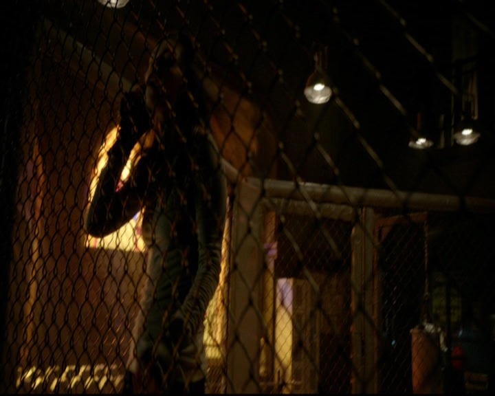 VampireDiariesWorld-dot-nl_TheOriginals_3x13HeartShapedBox1432.jpg