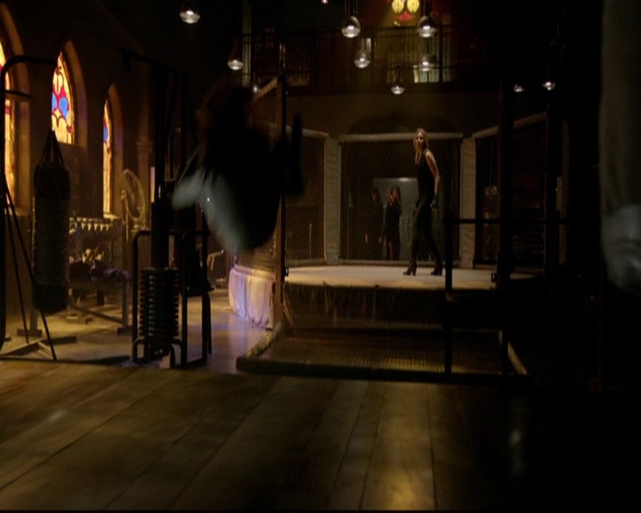 VampireDiariesWorld-dot-nl_TheOriginals_3x13HeartShapedBox1442.jpg