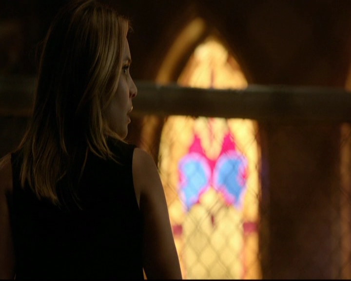VampireDiariesWorld-dot-nl_TheOriginals_3x13HeartShapedBox1444.jpg