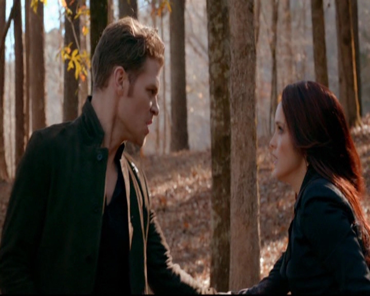 VampireDiariesWorld-dot-nl_TheOriginals_3x13HeartShapedBox1493.jpg VampireDiariesWorld-dot-nl_TheOriginals_3x13HeartShapedBox1493.jpg