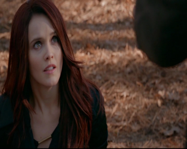 VampireDiariesWorld-dot-nl_TheOriginals_3x13HeartShapedBox1511.jpg