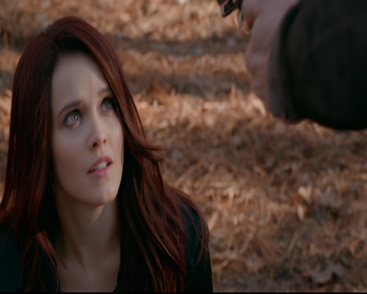 VampireDiariesWorld-dot-nl_TheOriginals_3x13HeartShapedBox1512.jpg