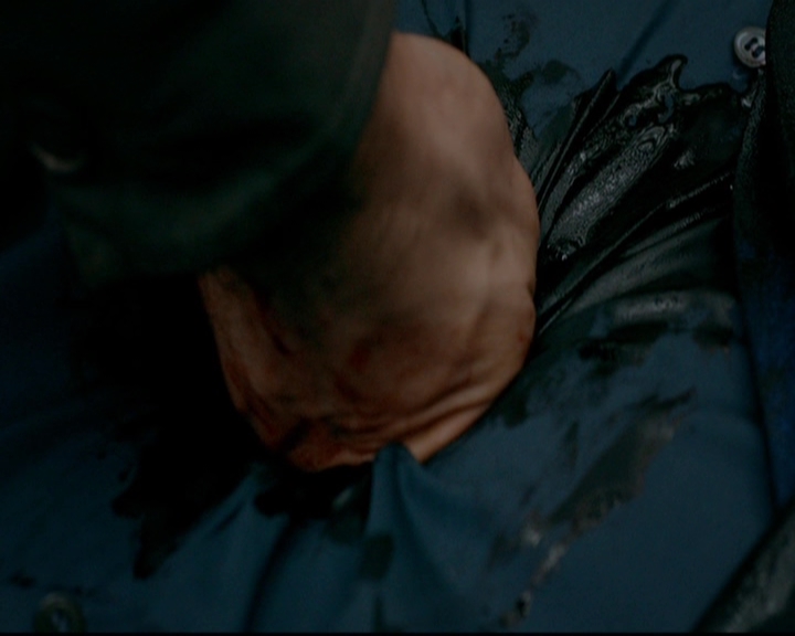 VampireDiariesWorld-dot-nl_TheOriginals_3x13HeartShapedBox1631.jpg VampireDiariesWorld-dot-nl_TheOriginals_3x13HeartShapedBox1631.jpg