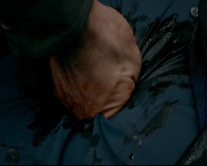 VampireDiariesWorld-dot-nl_TheOriginals_3x13HeartShapedBox1632.jpg VampireDiariesWorld-dot-nl_TheOriginals_3x13HeartShapedBox1632.jpg