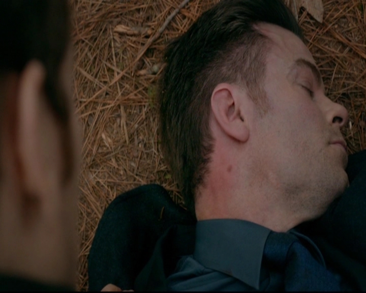 VampireDiariesWorld-dot-nl_TheOriginals_3x13HeartShapedBox1666.jpg