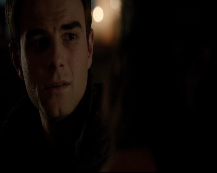 VampireDiariesWorld-dot-nl_TheOriginals_3x13HeartShapedBox1909.jpg