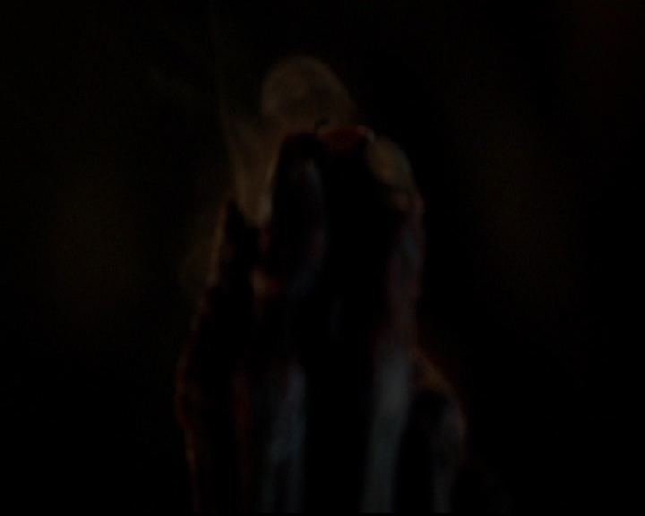 VampireDiariesWorld-dot-nl_TheOriginals_3x13HeartShapedBox1934.jpg VampireDiariesWorld-dot-nl_TheOriginals_3x13HeartShapedBox1934.jpg