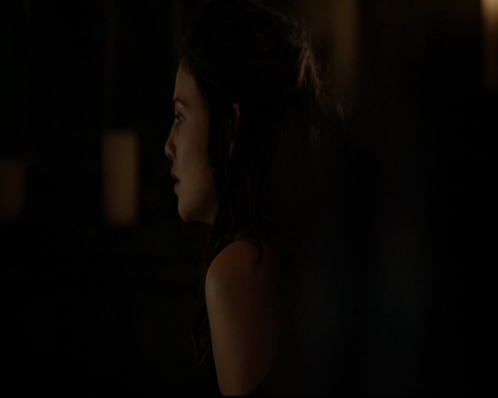 VampireDiariesWorld-dot-nl_TheOriginals_3x13HeartShapedBox1936.jpg