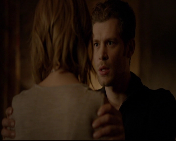 VampireDiariesWorld-dot-nl_TheOriginals_3x13HeartShapedBox2112.jpg VampireDiariesWorld-dot-nl_TheOriginals_3x13HeartShapedBox2112.jpg