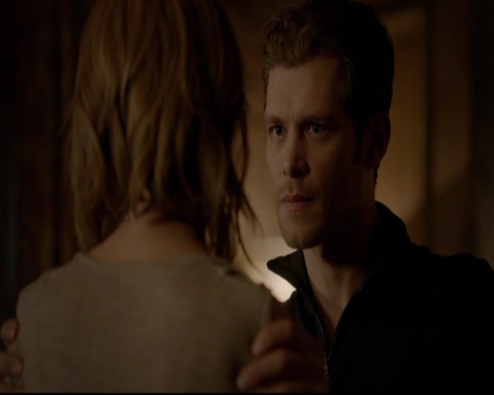 VampireDiariesWorld-dot-nl_TheOriginals_3x13HeartShapedBox2114.jpg VampireDiariesWorld-dot-nl_TheOriginals_3x13HeartShapedBox2114.jpg