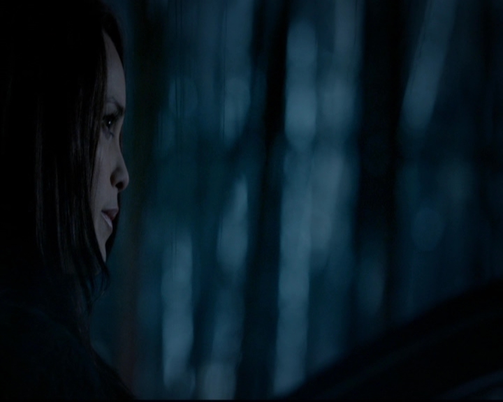 VampireDiariesWorld-dot-nl_TheOriginals_3x13HeartShapedBox2190.jpg