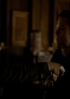 VampireDiariesWorld-dot-nl_TheOriginals_3x13HeartShapedBox1122.jpg