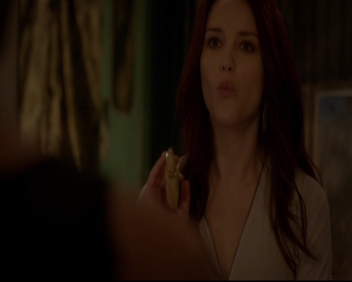 VampireDiariesWorld-dot-nl_TheOriginals_3x14AStreetcarNamedDesire0015.jpg
