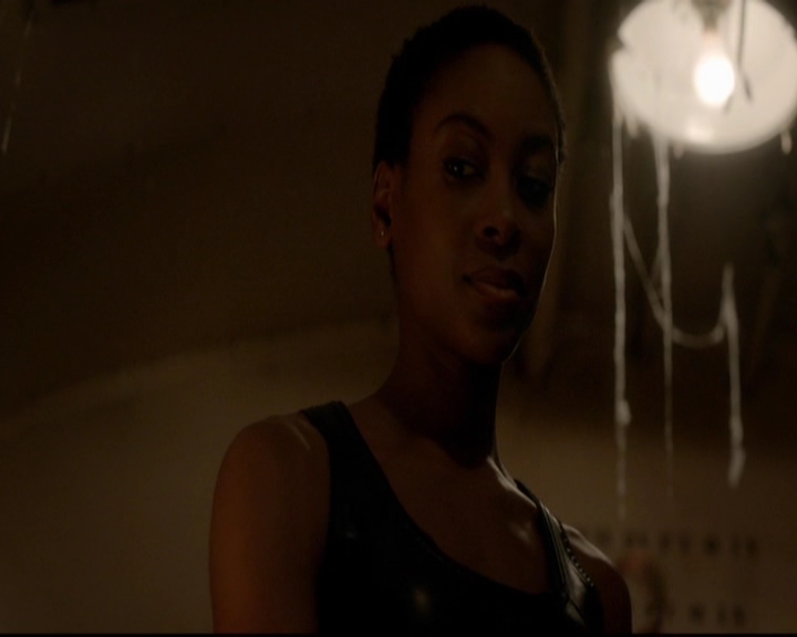 VampireDiariesWorld-dot-nl_TheOriginals_3x14AStreetcarNamedDesire0071.jpg