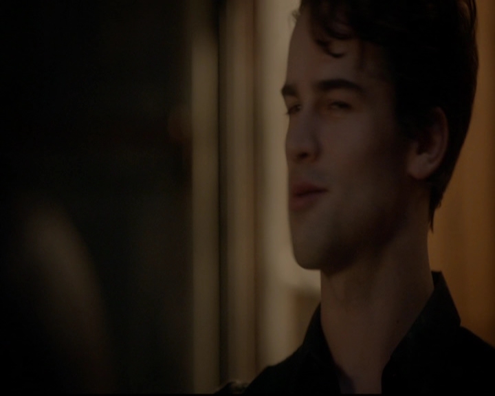 VampireDiariesWorld-dot-nl_TheOriginals_3x14AStreetcarNamedDesire0950.jpg