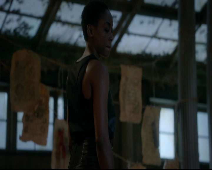 VampireDiariesWorld-dot-nl_TheOriginals_3x14AStreetcarNamedDesire1794.jpg