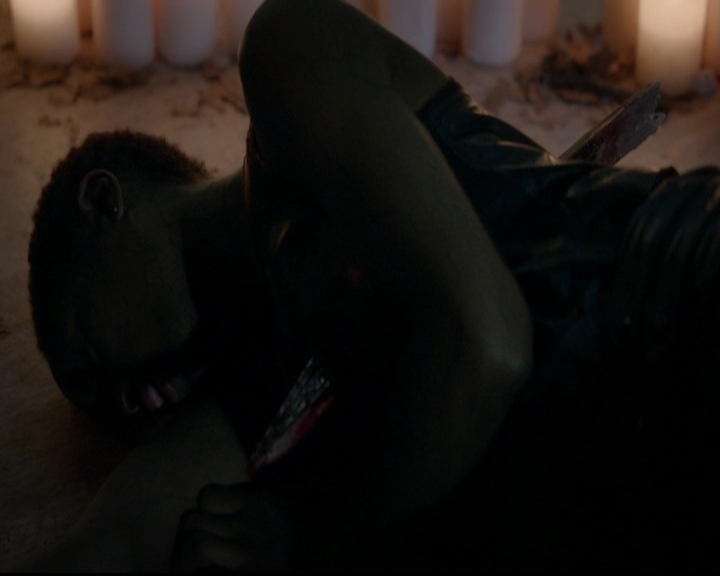 VampireDiariesWorld-dot-nl_TheOriginals_3x14AStreetcarNamedDesire1915.jpg VampireDiariesWorld-dot-nl_TheOriginals_3x14AStreetcarNamedDesire1915.jpg