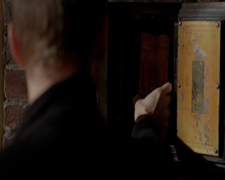 VampireDiariesWorld-dot-nl_TheOriginals_3x15AnOldFriendCalls0006.jpg