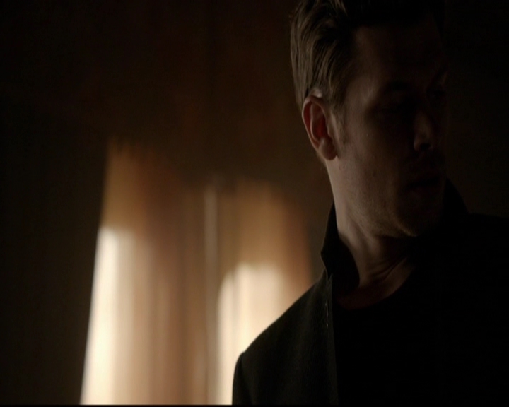 VampireDiariesWorld-dot-nl_TheOriginals_3x15AnOldFriendCalls0028.jpg