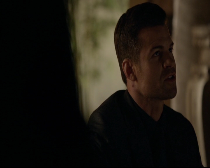 VampireDiariesWorld-dot-nl_TheOriginals_3x15AnOldFriendCalls0036.jpg