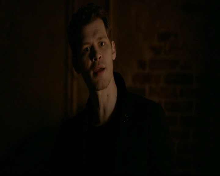 VampireDiariesWorld-dot-nl_TheOriginals_3x15AnOldFriendCalls0046.jpg