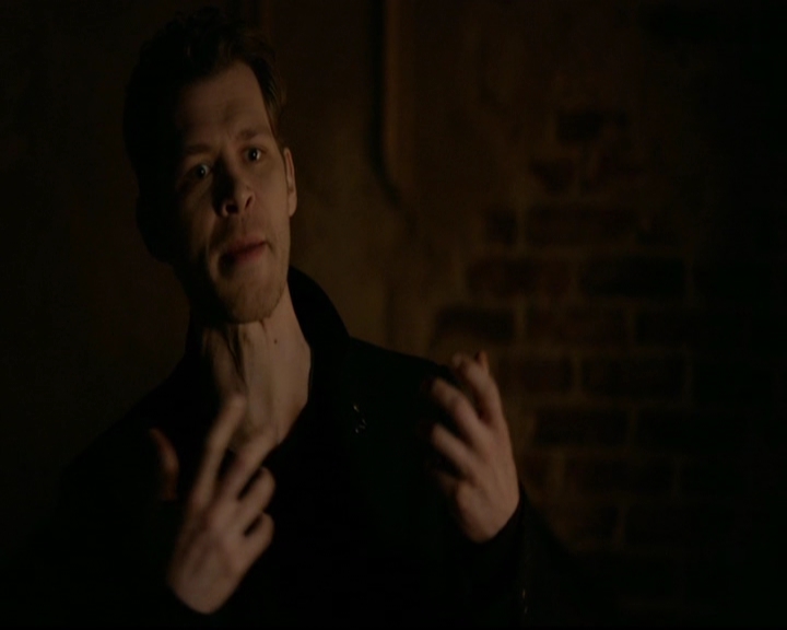 VampireDiariesWorld-dot-nl_TheOriginals_3x15AnOldFriendCalls0047.jpg