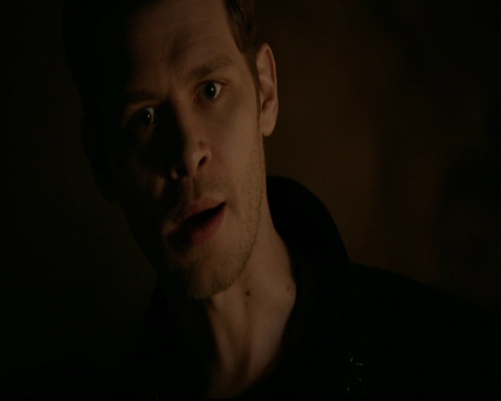 VampireDiariesWorld-dot-nl_TheOriginals_3x15AnOldFriendCalls0049.jpg