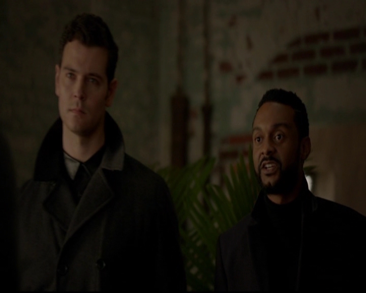 VampireDiariesWorld-dot-nl_TheOriginals_3x15AnOldFriendCalls0301.jpg