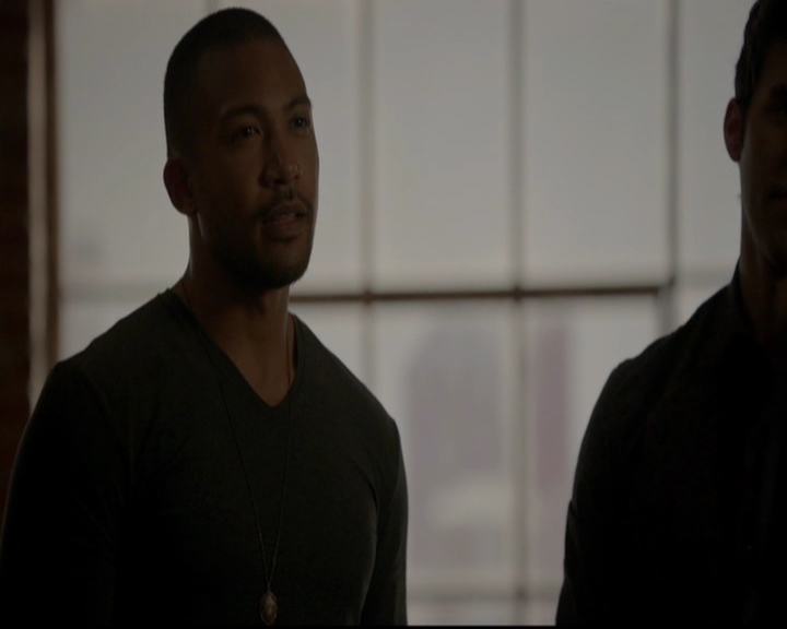 VampireDiariesWorld-dot-nl_TheOriginals_3x15AnOldFriendCalls0303.jpg