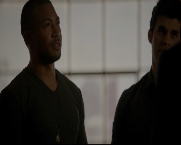 VampireDiariesWorld-dot-nl_TheOriginals_3x15AnOldFriendCalls0304.jpg