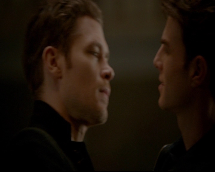 VampireDiariesWorld-dot-nl_TheOriginals_3x15AnOldFriendCalls0602.jpg