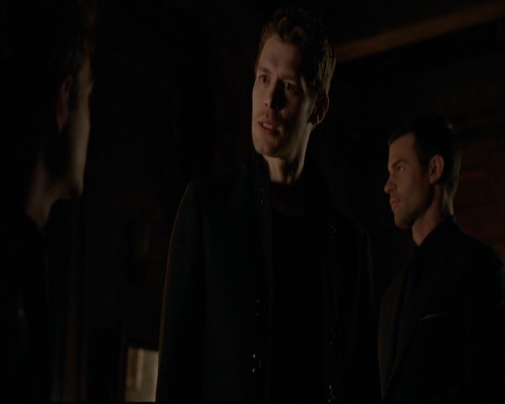 VampireDiariesWorld-dot-nl_TheOriginals_3x15AnOldFriendCalls0800.jpg