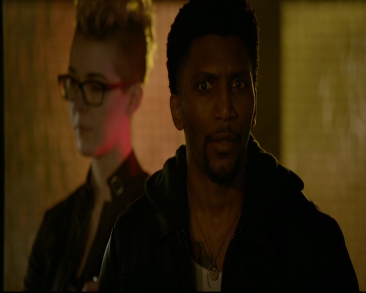 VampireDiariesWorld-dot-nl_TheOriginals_3x15AnOldFriendCalls0821.jpg
