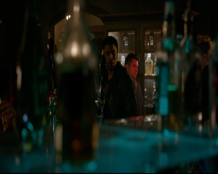VampireDiariesWorld-dot-nl_TheOriginals_3x15AnOldFriendCalls0824.jpg