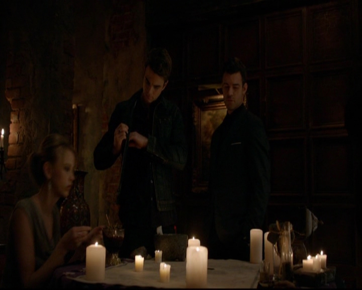 VampireDiariesWorld-dot-nl_TheOriginals_3x15AnOldFriendCalls1016.jpg