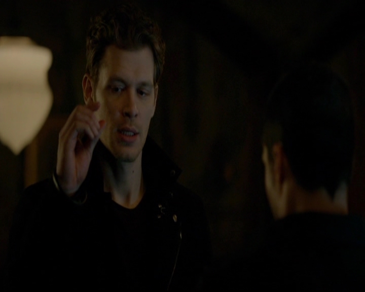 VampireDiariesWorld-dot-nl_TheOriginals_3x15AnOldFriendCalls1433.jpg