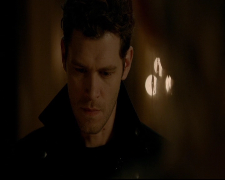 VampireDiariesWorld-dot-nl_TheOriginals_3x15AnOldFriendCalls1533.jpg